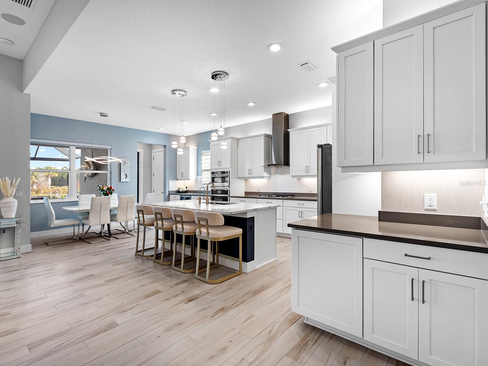 LAKEHOUSE COVE/WATERSIDE PH 1A - Residential