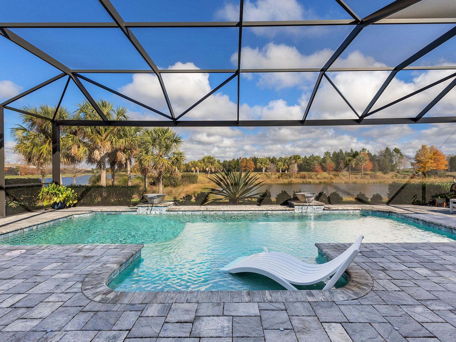 LAKEHOUSE COVE/WATERSIDE PH 1A - Residential