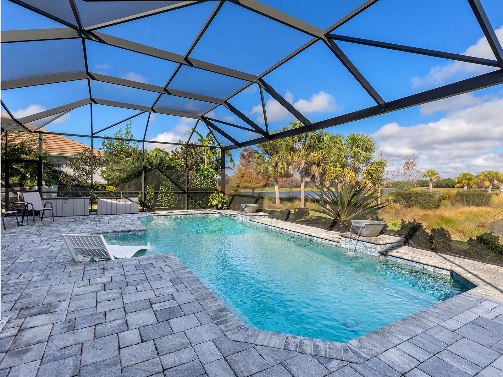 LAKEHOUSE COVE/WATERSIDE PH 1A - Residential