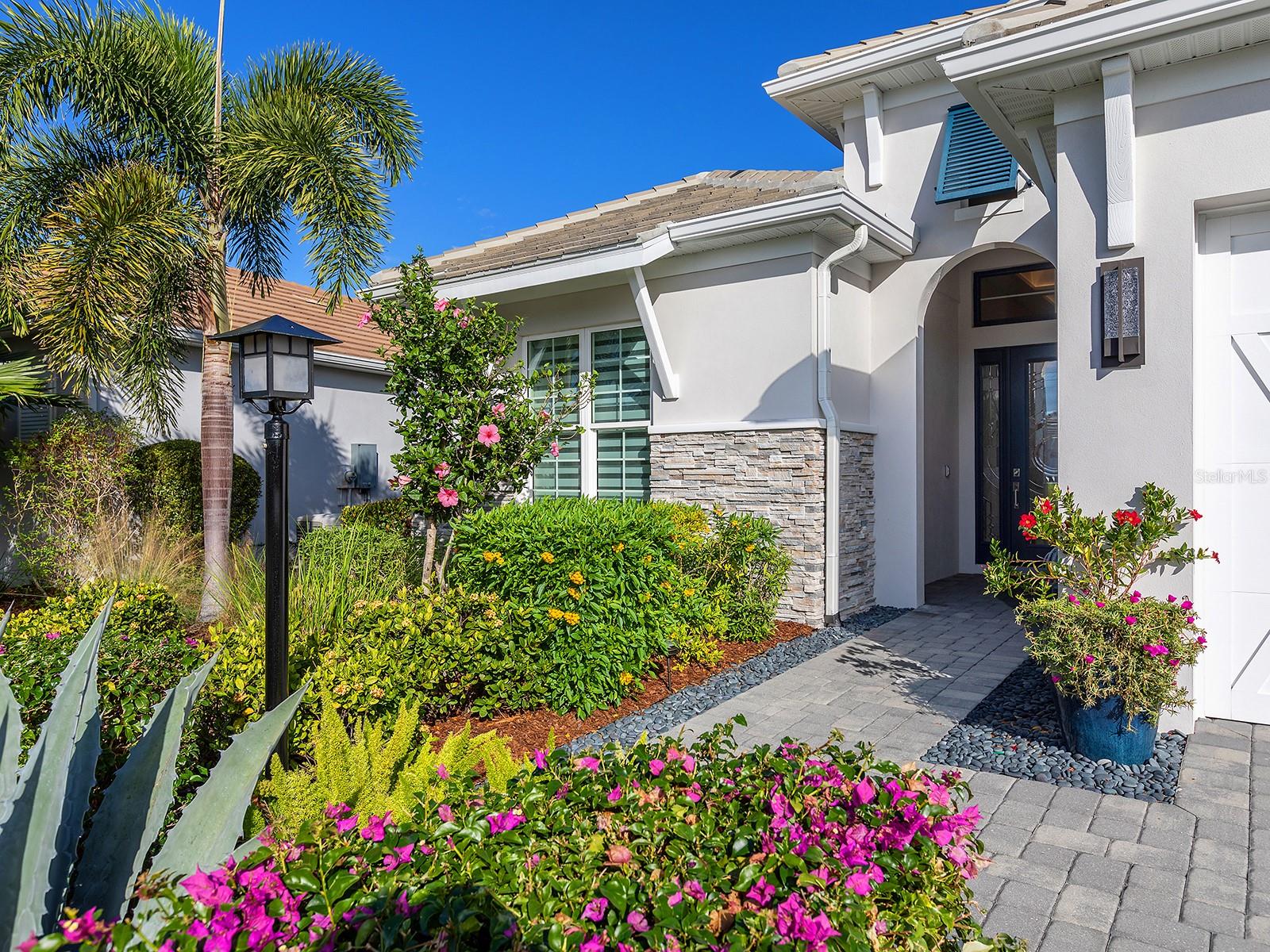 LAKEHOUSE COVE/WATERSIDE PH 1A - Residential