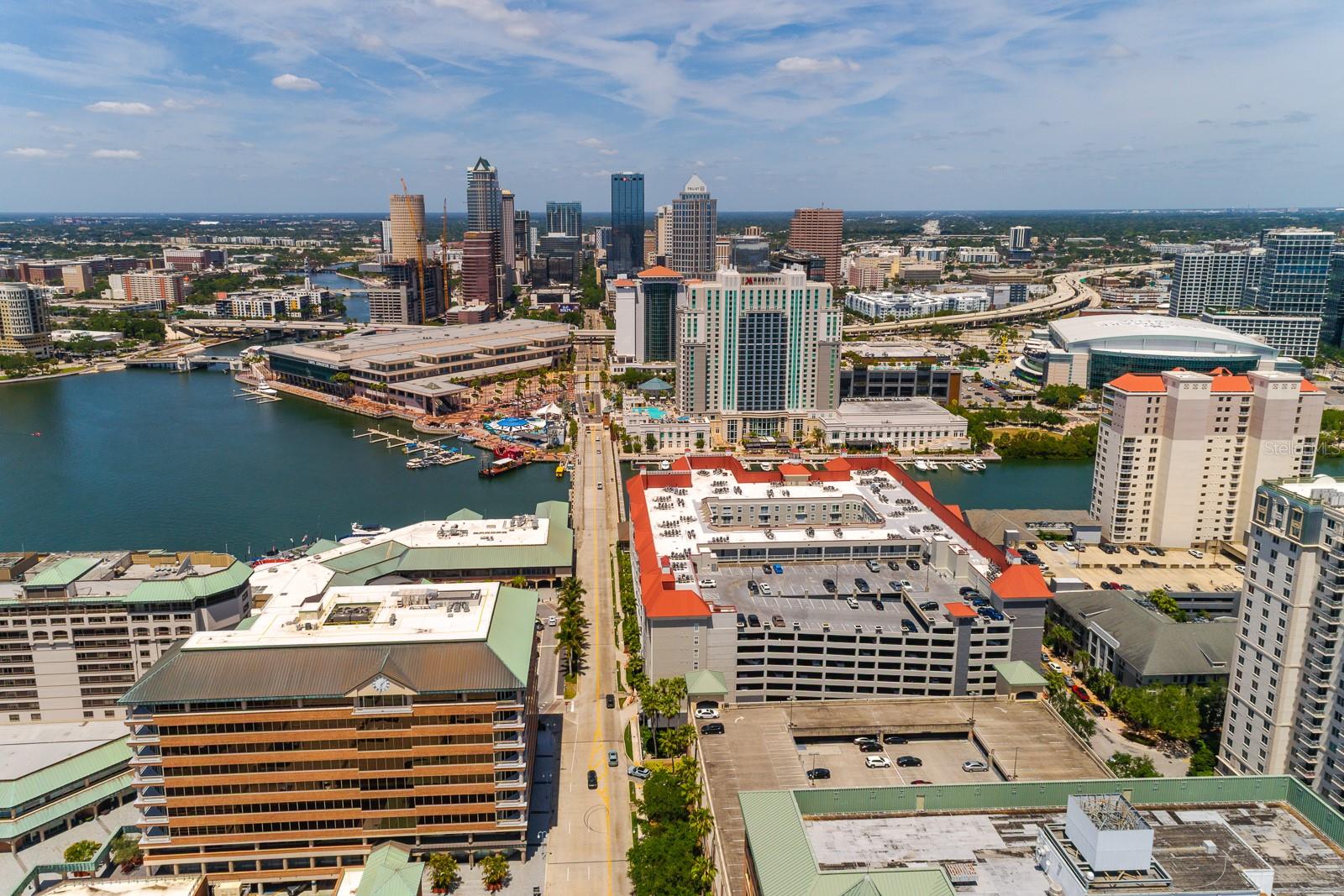 PARKCREST HARBOUR ISLAND CONDO - Residential