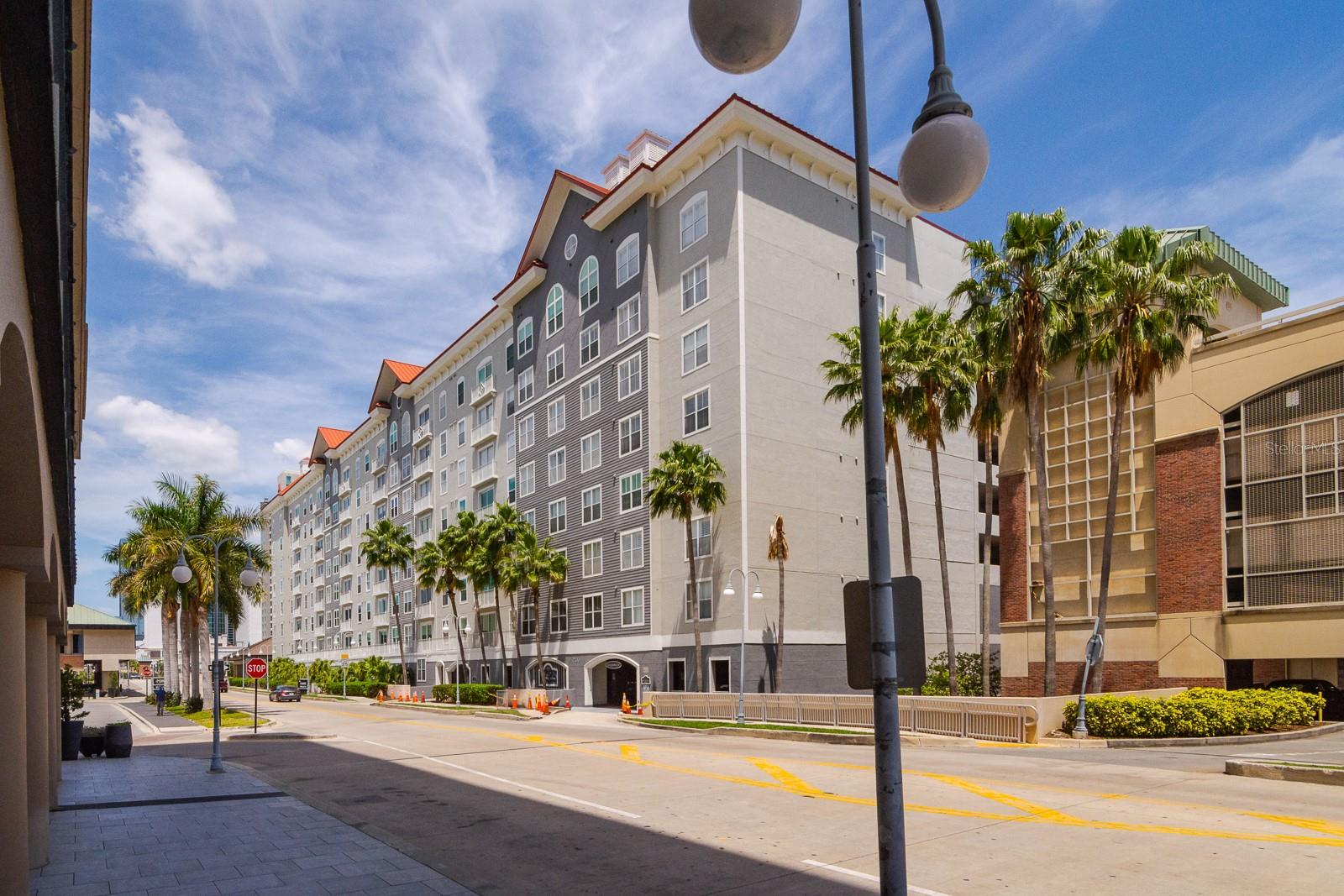 PARKCREST HARBOUR ISLAND CONDO - Residential