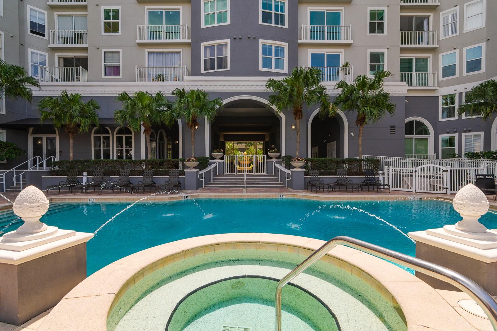 PARKCREST HARBOUR ISLAND CONDO - Residential