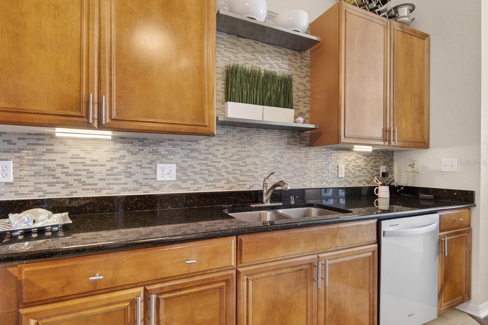 PARKCREST HARBOUR ISLAND CONDO - Residential