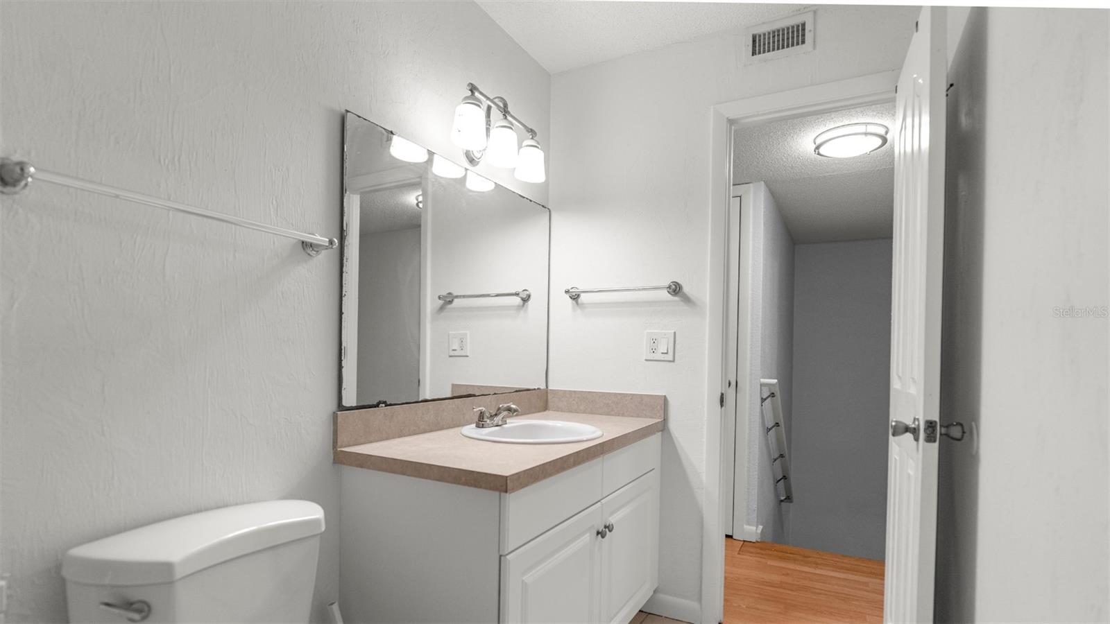 CRICKET CLUB CONDO - Residential
