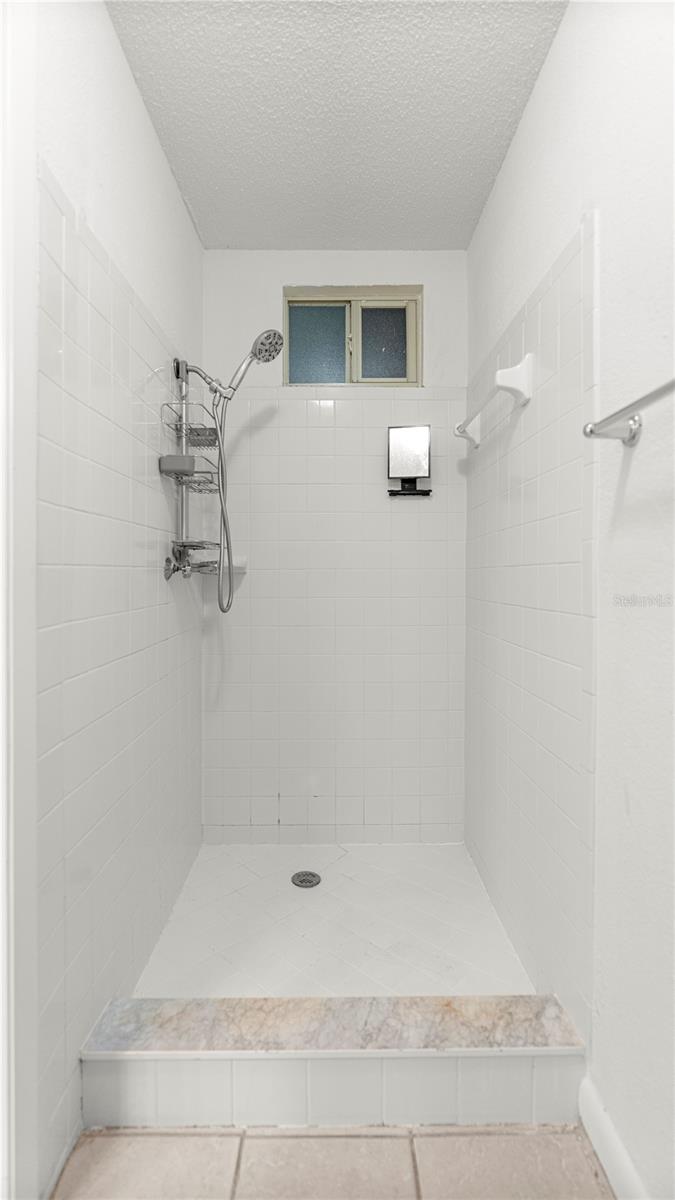 CRICKET CLUB CONDO - Residential