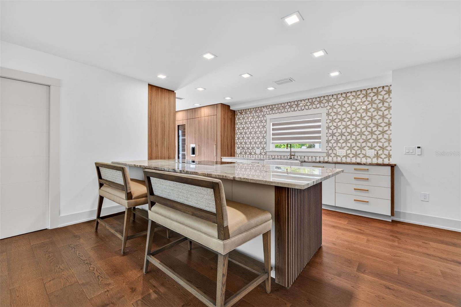 BARNARD ERASTUS A S REV SUB - Residential