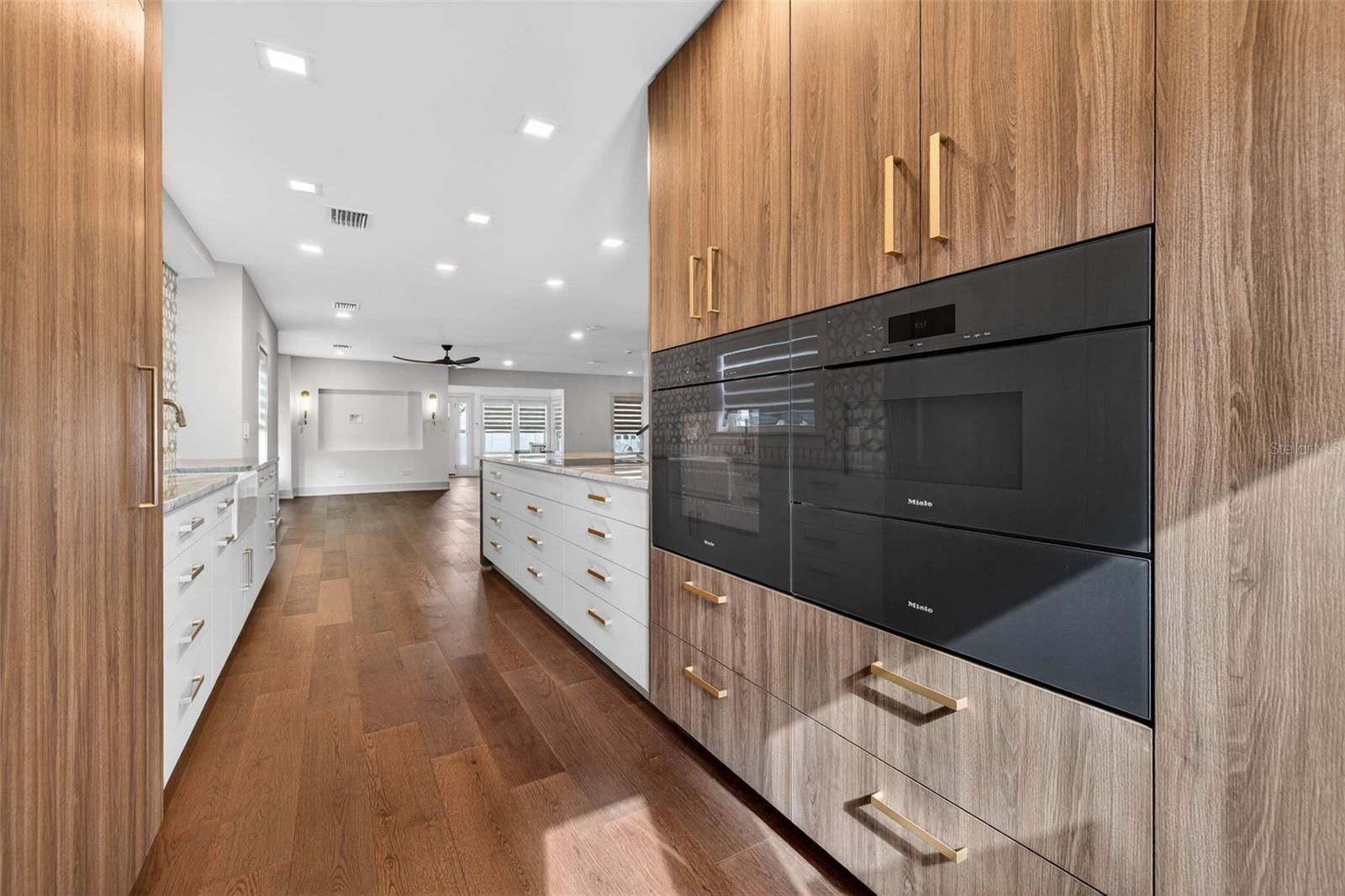 BARNARD ERASTUS A S REV SUB - Residential