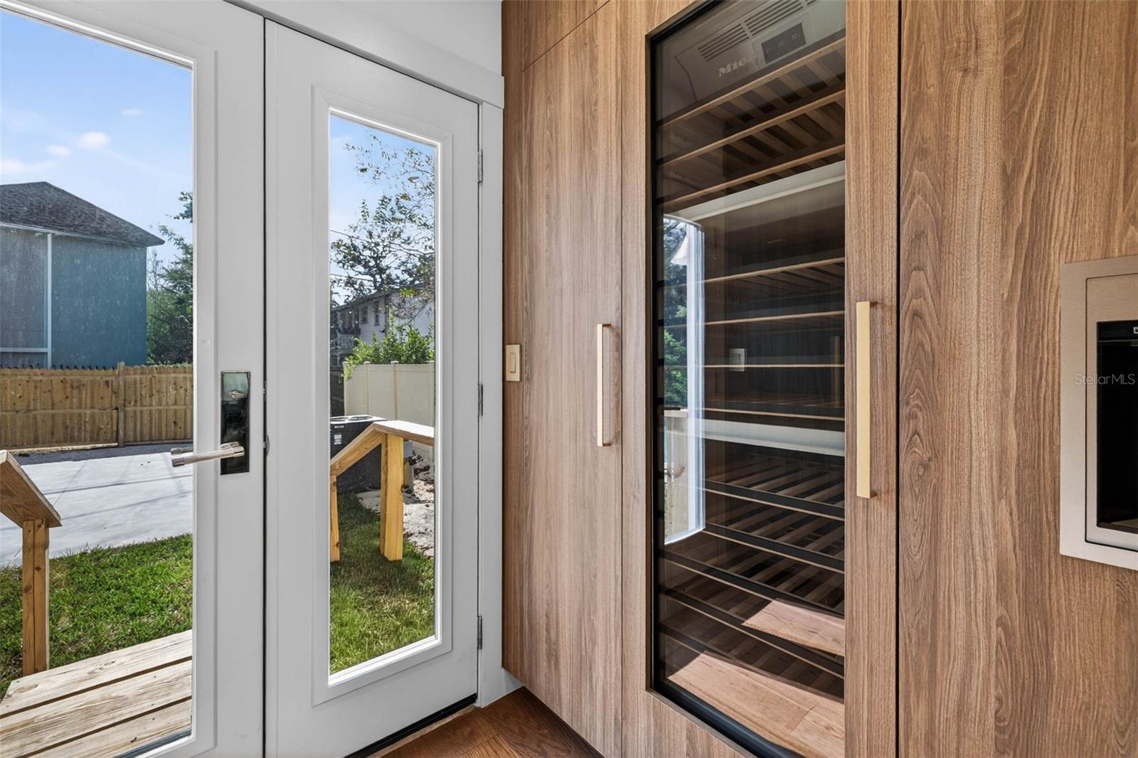 BARNARD ERASTUS A S REV SUB - Residential