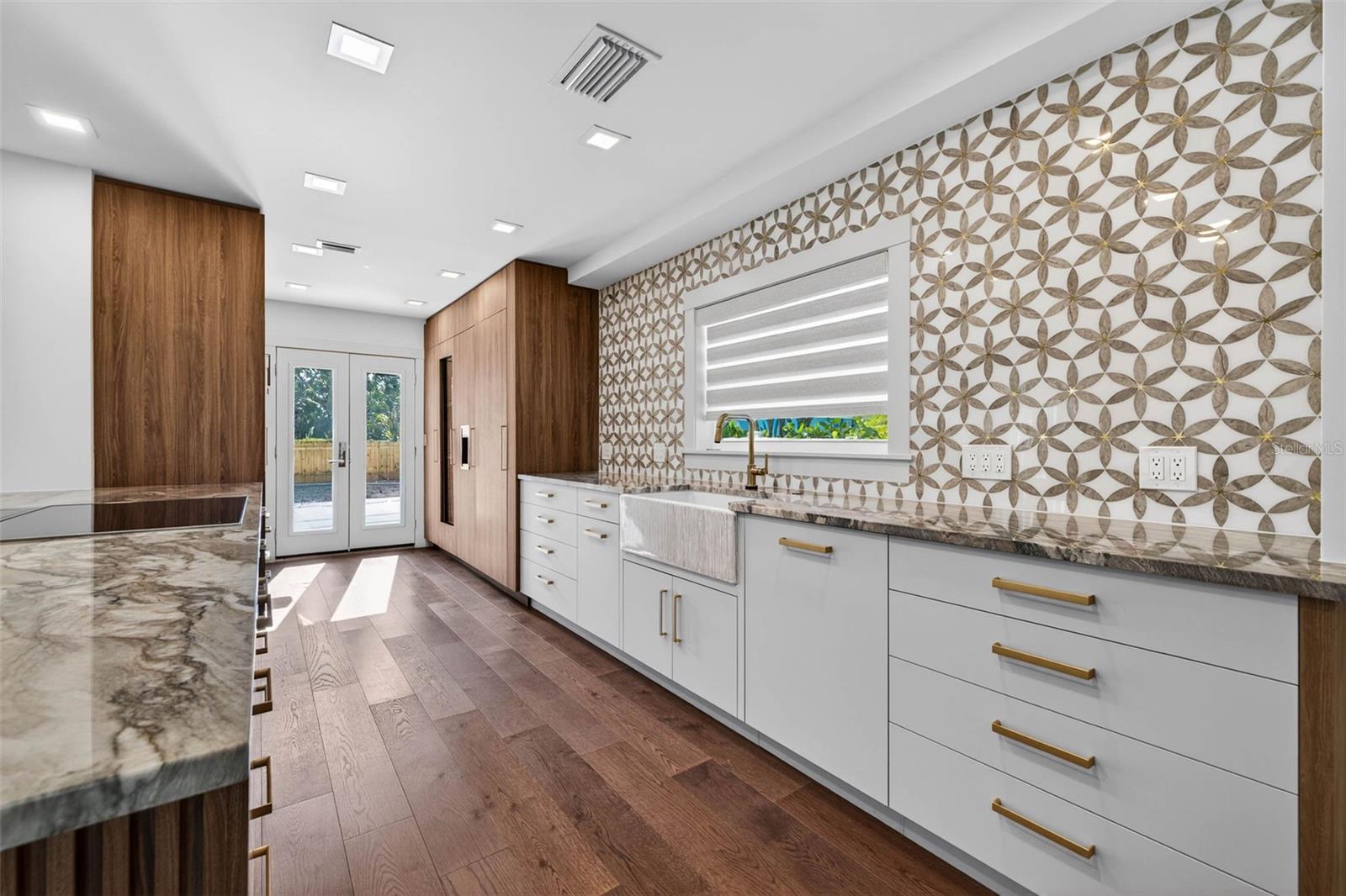 BARNARD ERASTUS A S REV SUB - Residential