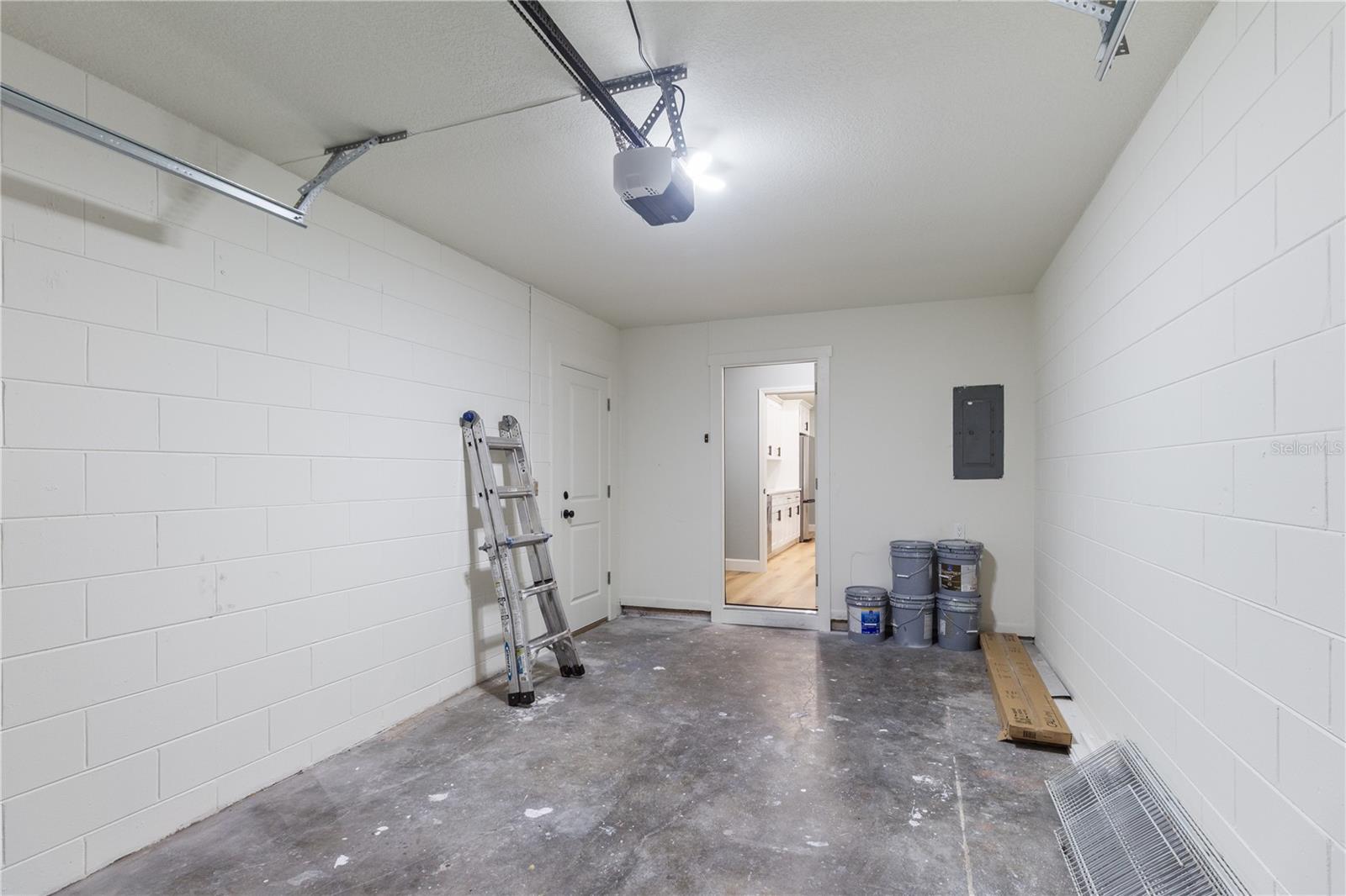 APOLLO BEACH UNIT 1 PT 2 - Residential