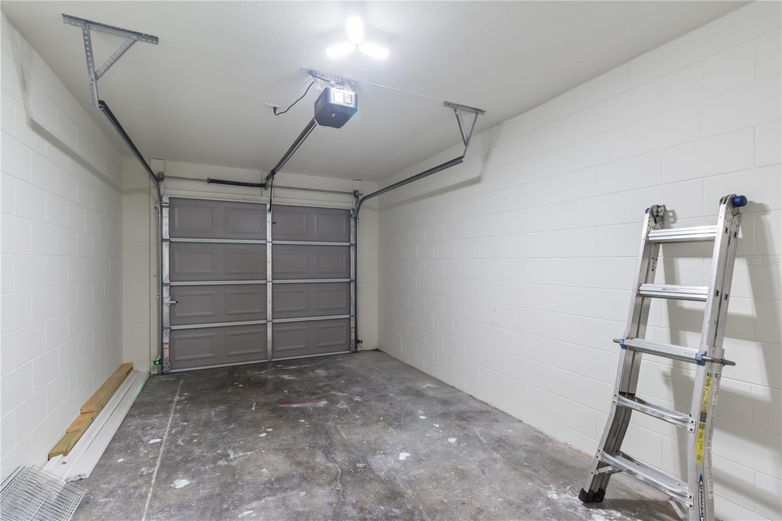 APOLLO BEACH UNIT 1 PT 2 - Residential
