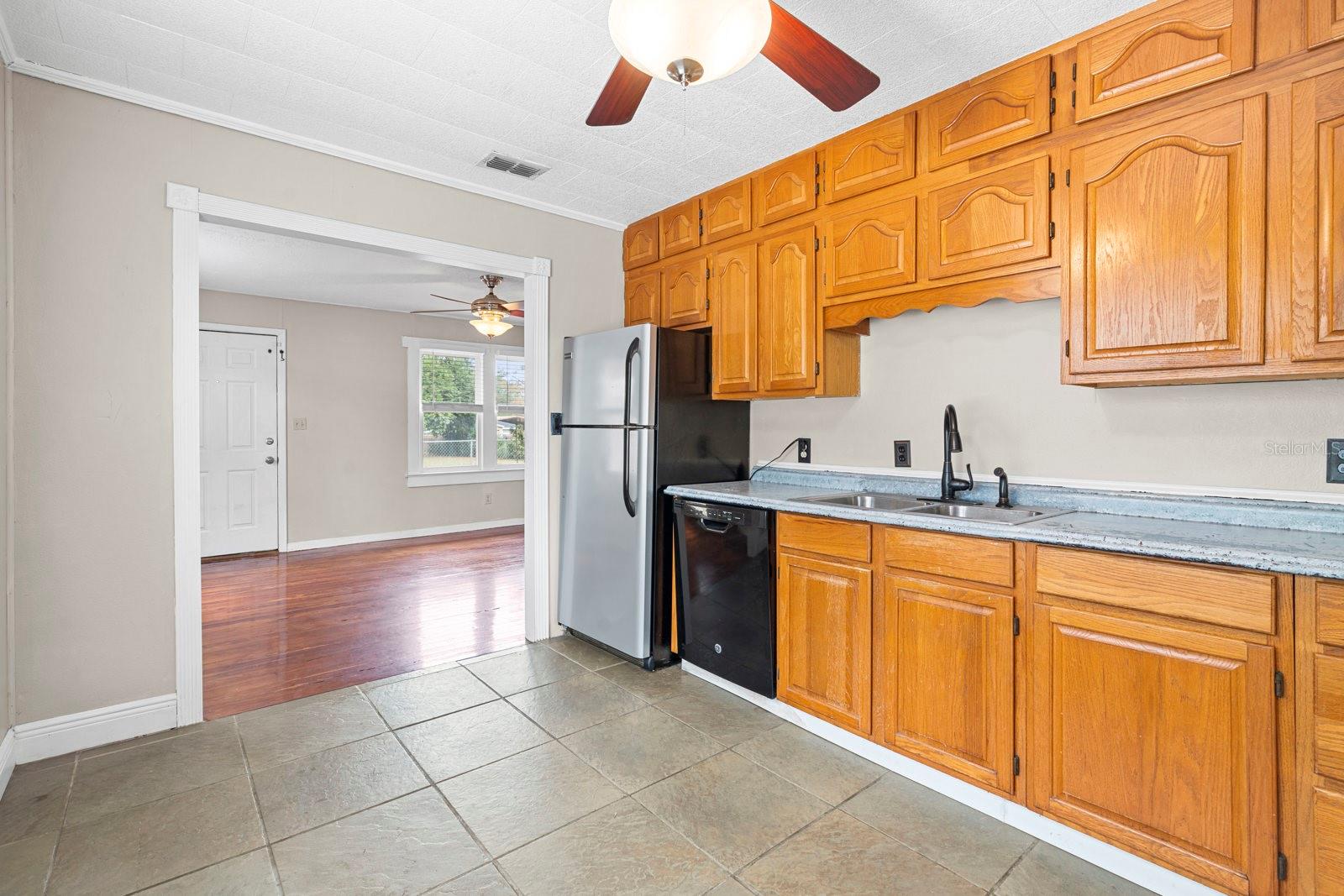 SEFFNER HEIGHTS - Residential