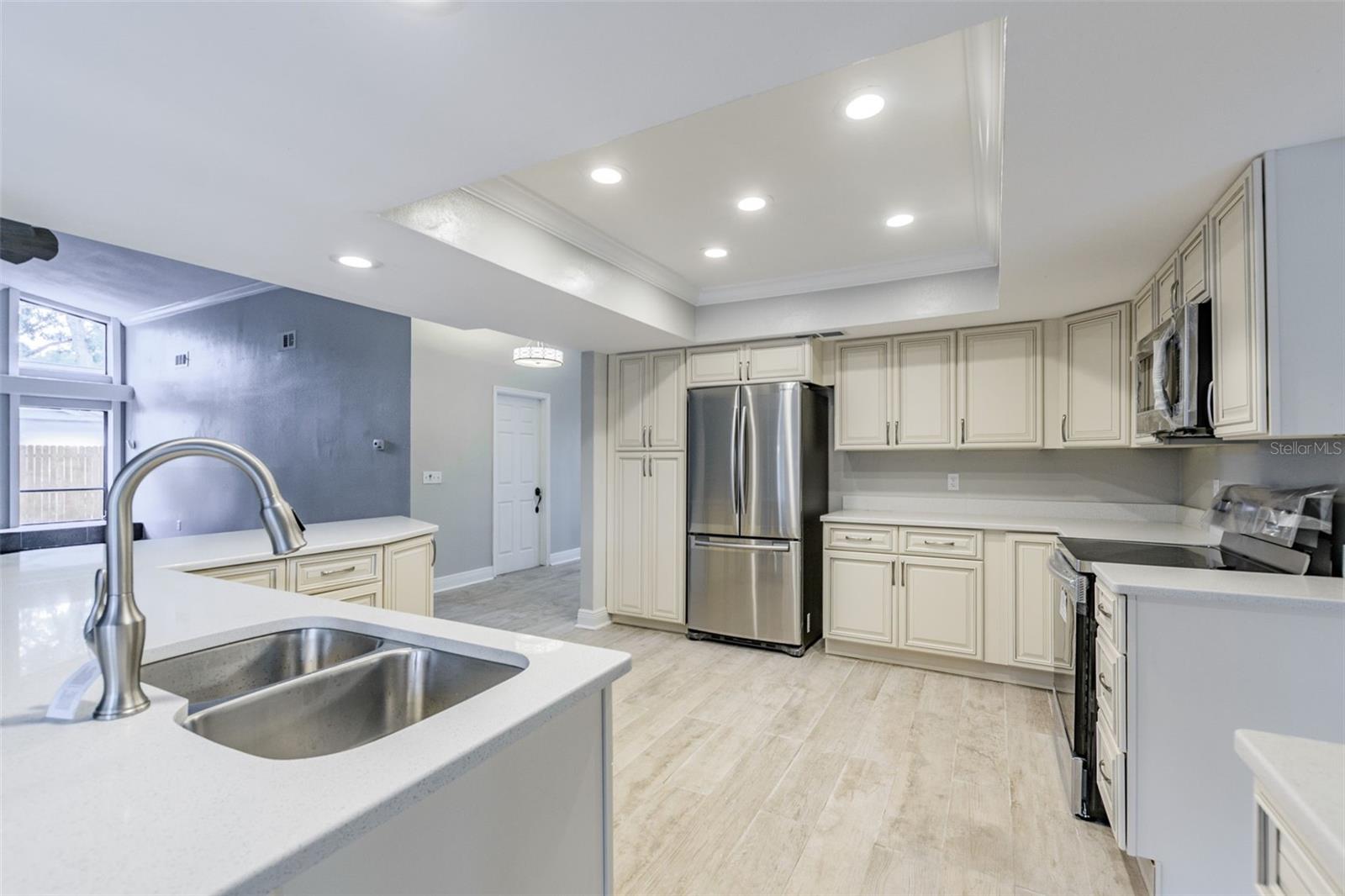 DURANT OAKS - Residential Lease