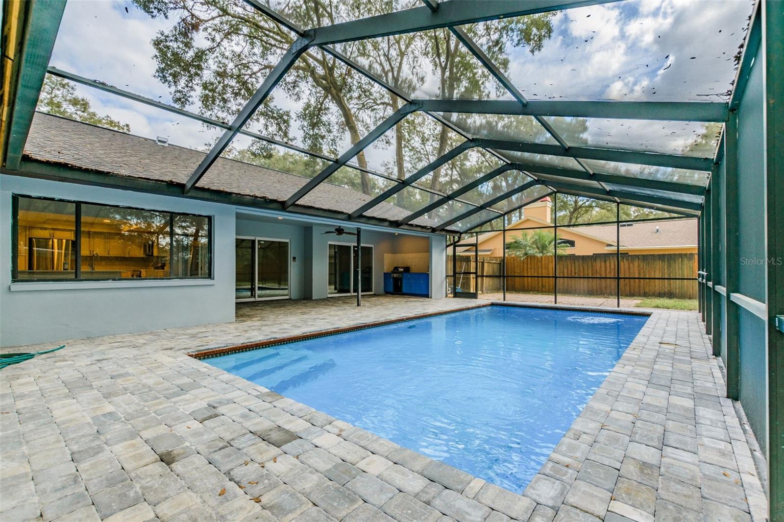 DURANT OAKS - Residential Lease