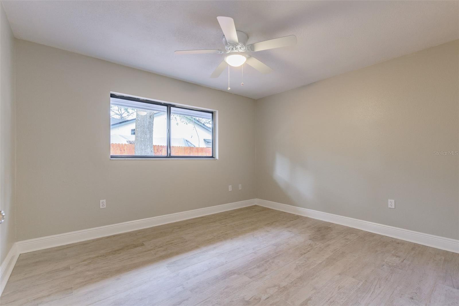 DURANT OAKS - Residential Lease