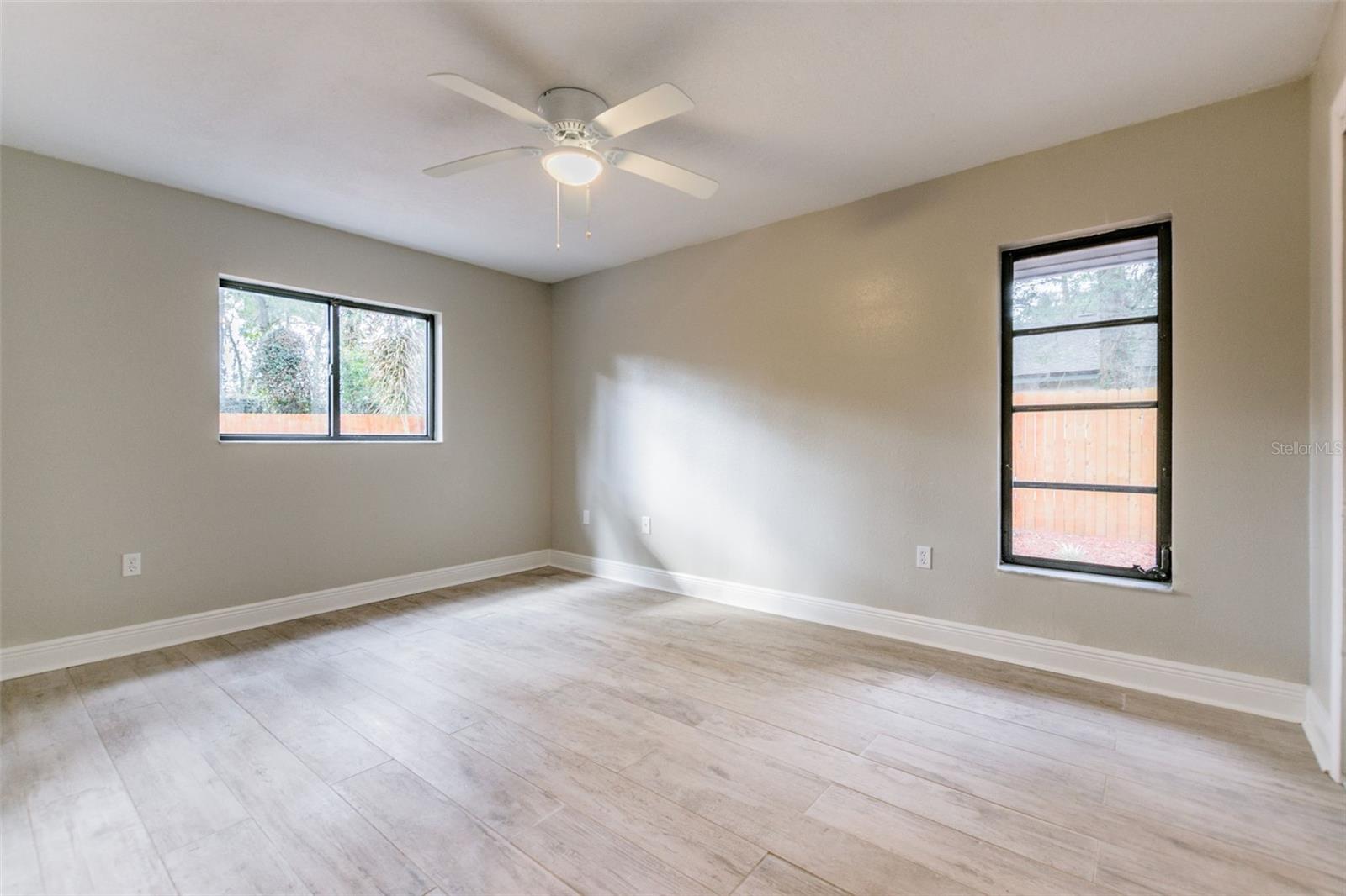 DURANT OAKS - Residential Lease