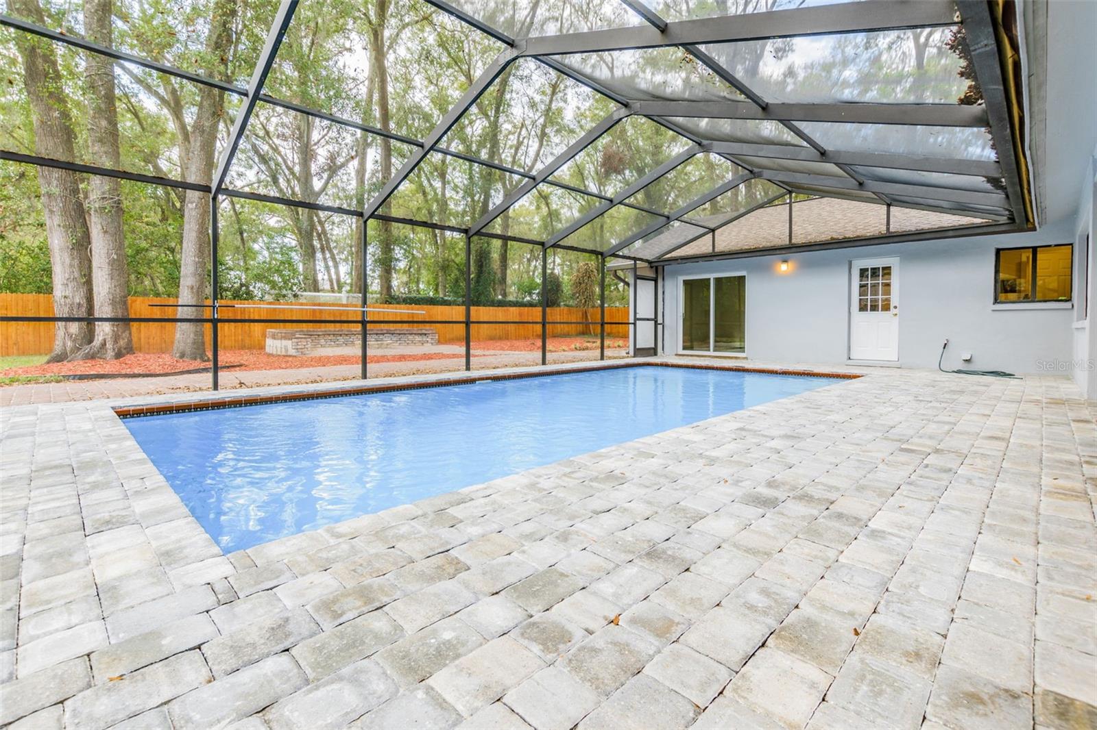 DURANT OAKS - Residential Lease