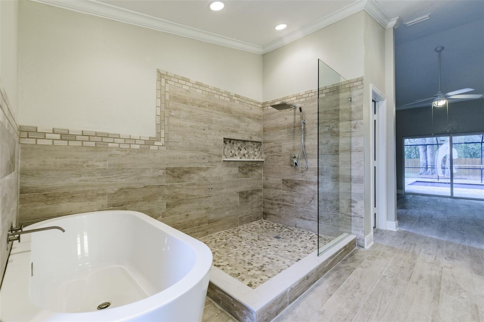 DURANT OAKS - Residential Lease