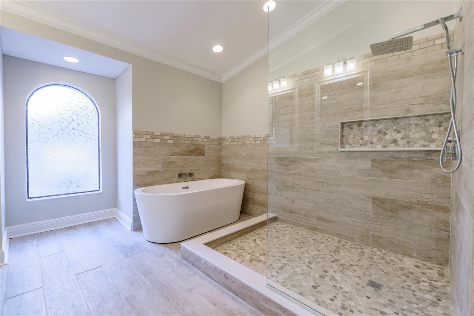 DURANT OAKS - Residential Lease