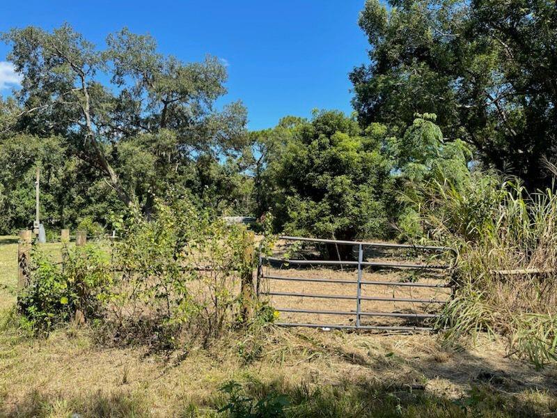 ROSENWALD GARDENS PT REP SUB - Land