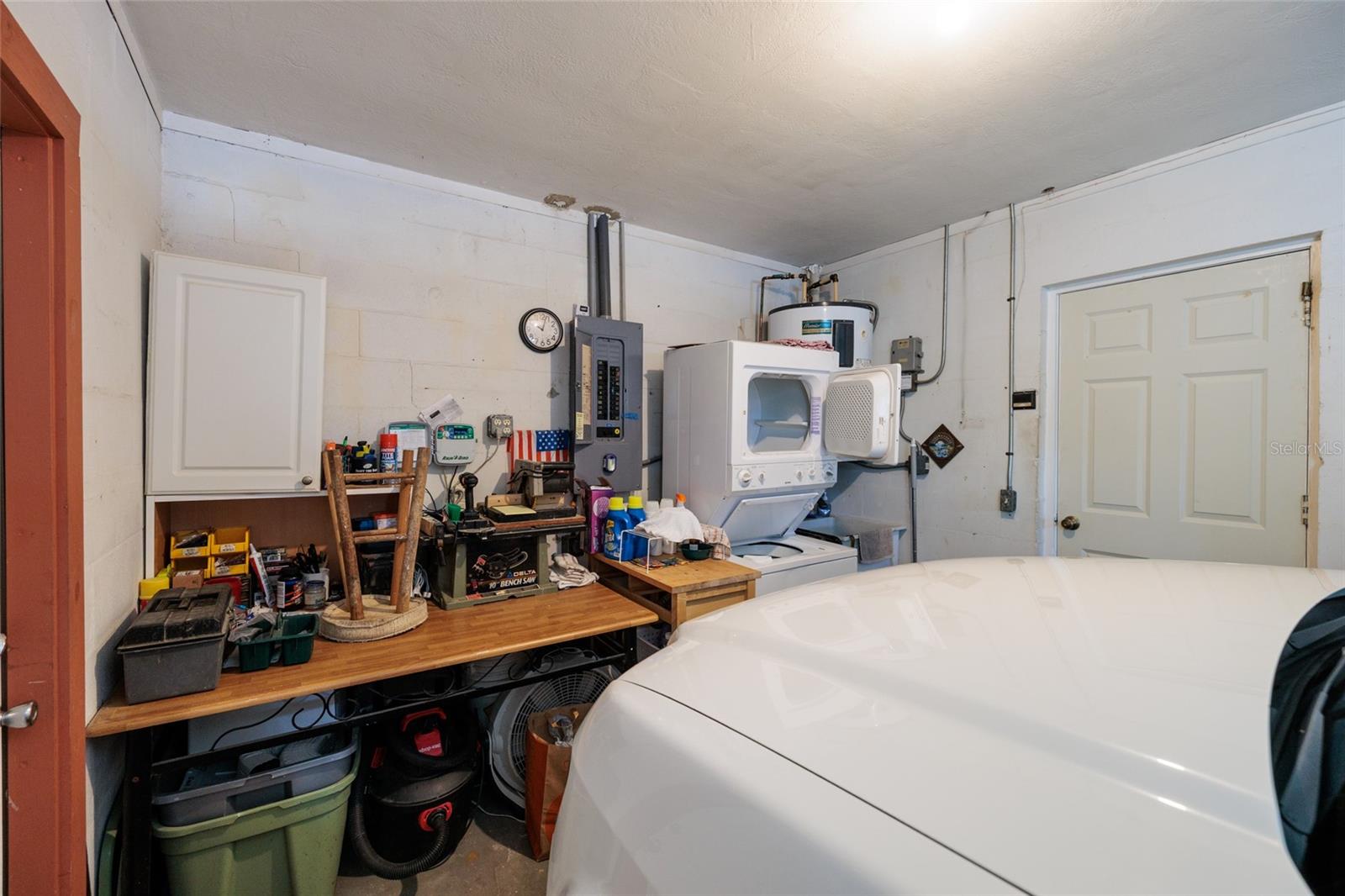 SUN-LIT SHORES - Residential