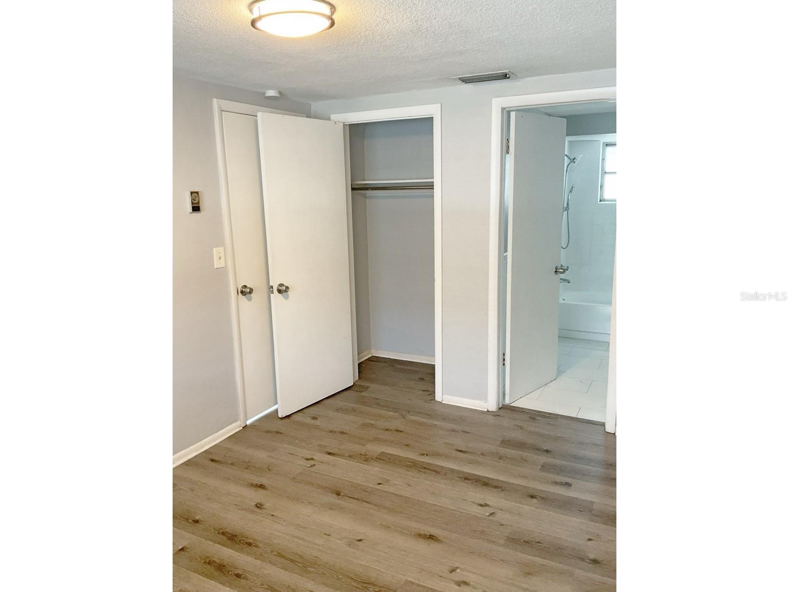 DODGE CITY - Residential Lease