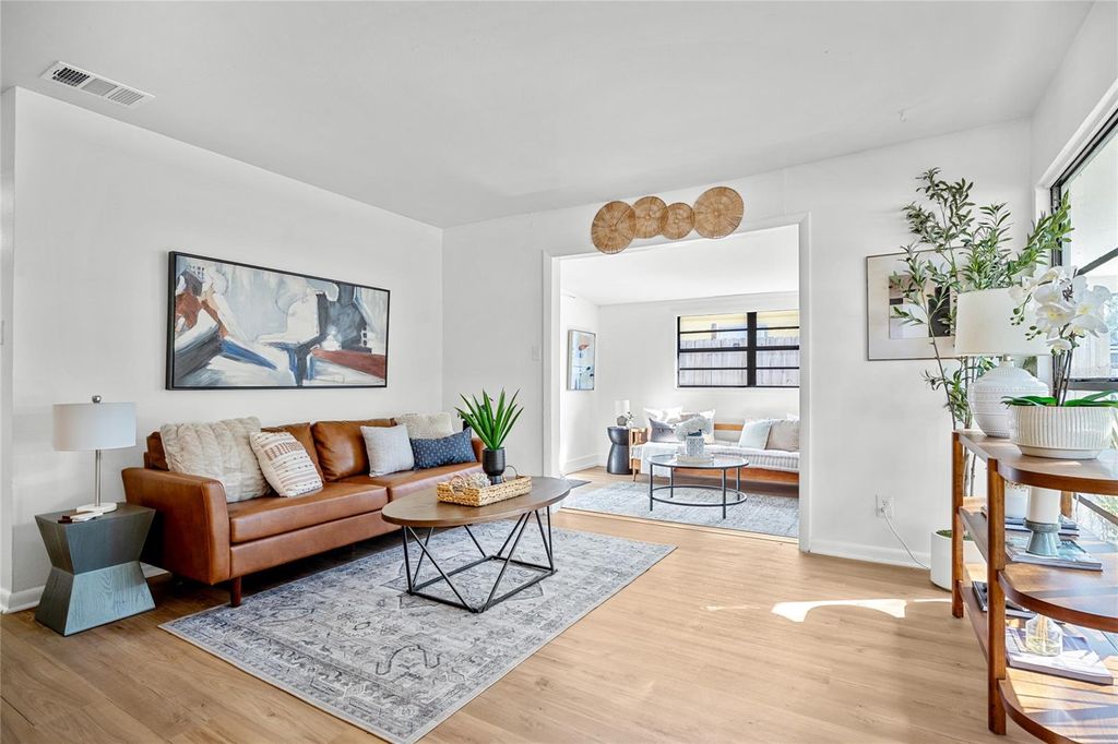 Photo of 4735 W Wisconsin Avenue, Tampa, FL 33616 (MLS # TB8449655)