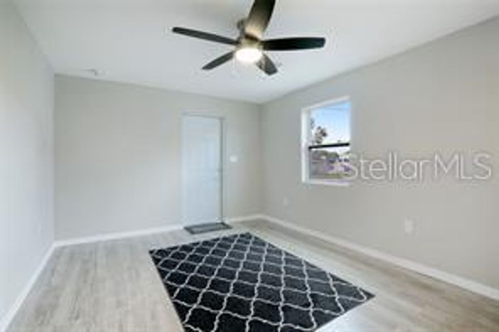 Photo of 810 20th Avenue W, Bradenton, FL 34205 (MLS # A4682057)