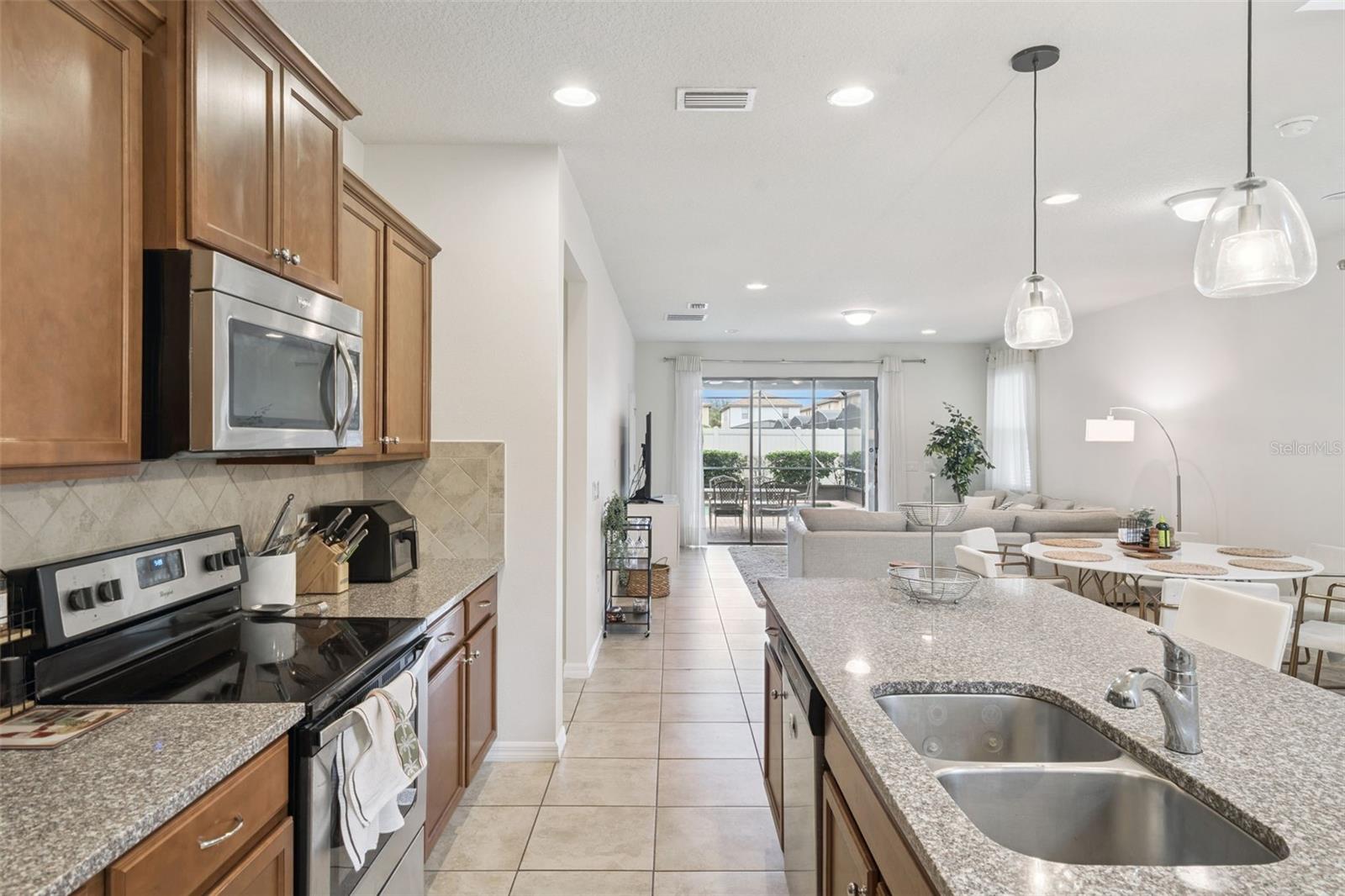 WINDSOR AT WESTSIDE PH 1 - Residential