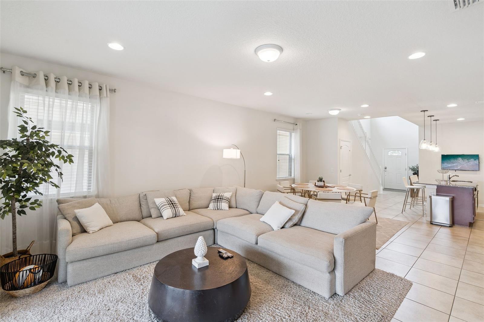 WINDSOR AT WESTSIDE PH 1 - Residential