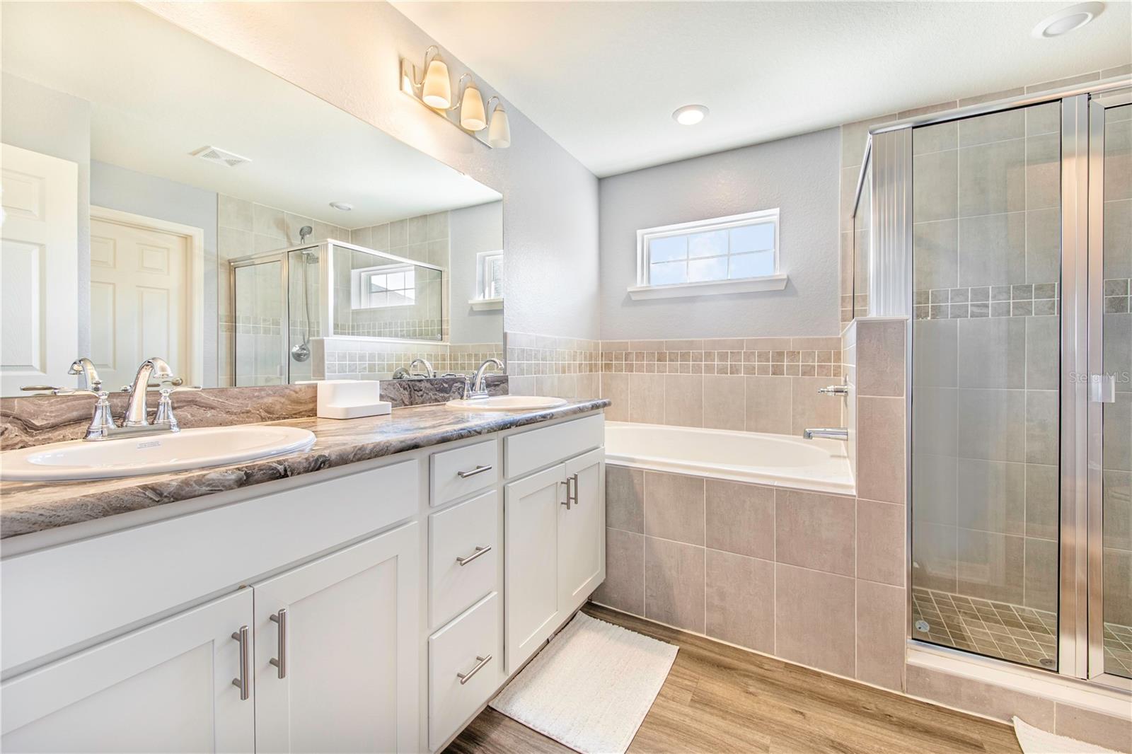 BRIDGEPORT LAKES PH TWO - Residential