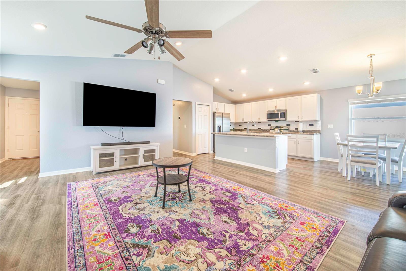 BRIDGEPORT LAKES PH TWO - Residential