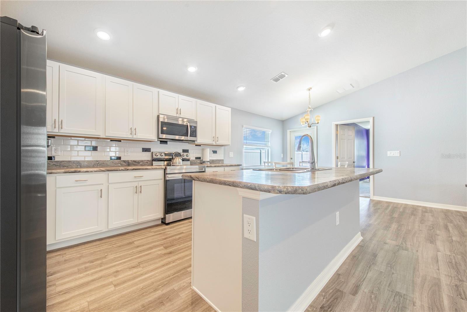 BRIDGEPORT LAKES PH TWO - Residential