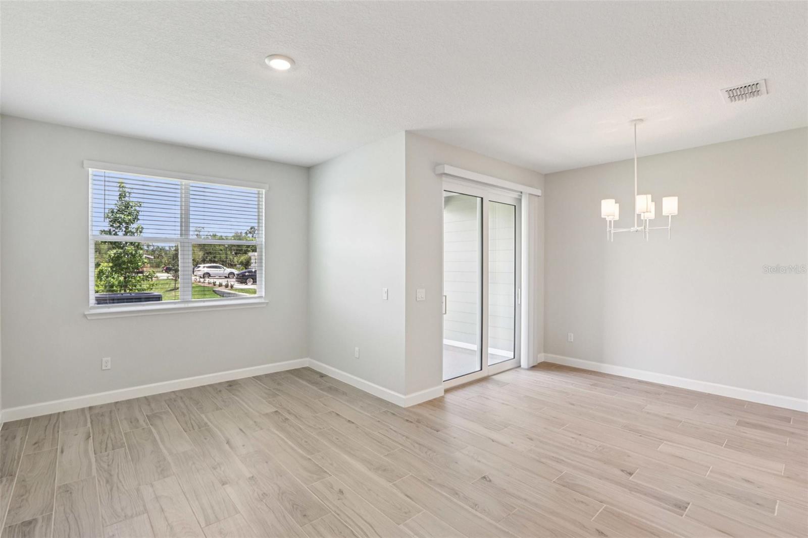 7558 DEER VALLEY CIRCLE