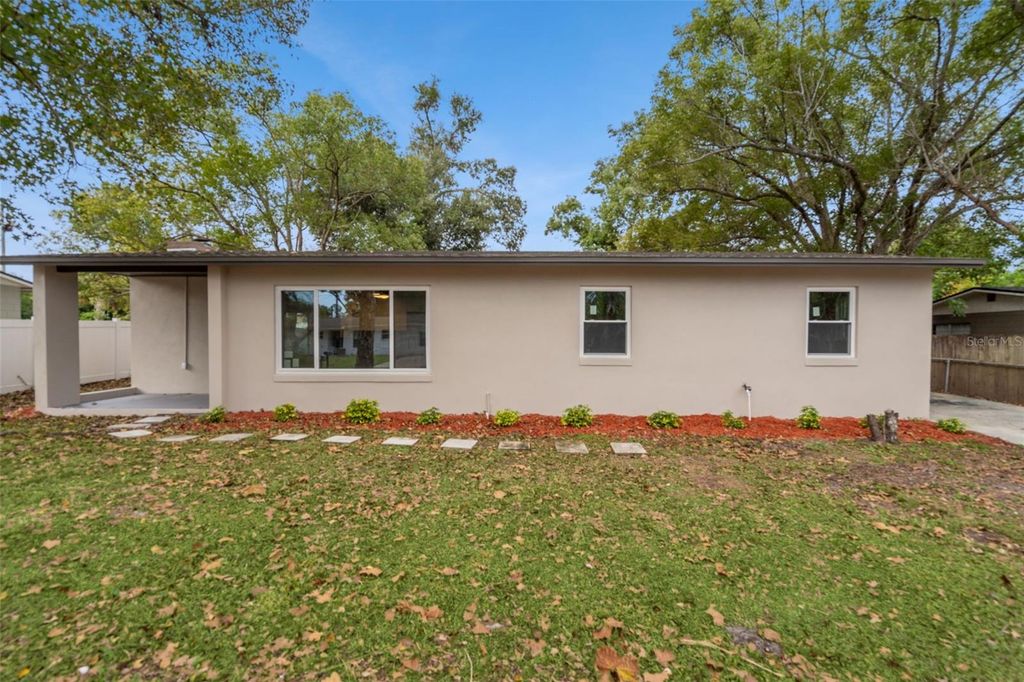 Photo of 140 N. Fairfax Ave, Winter Springs, FL 32708 (MLS # O6364352)