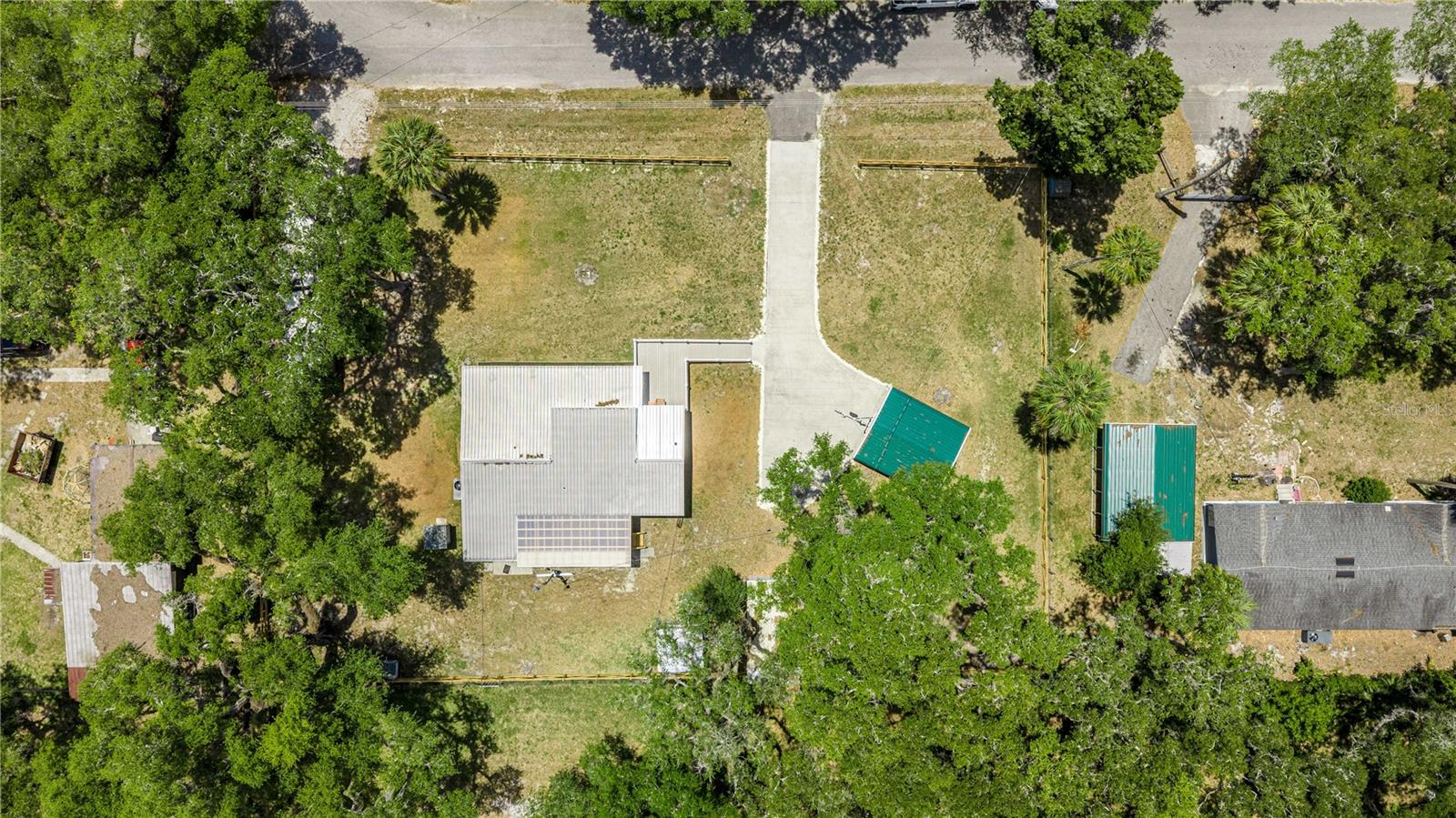 RIVER RETREATS - Residential