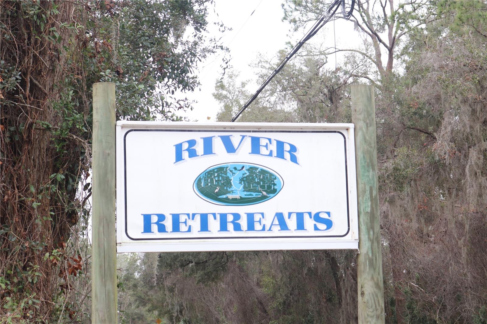 RIVER RETREATS - Residential