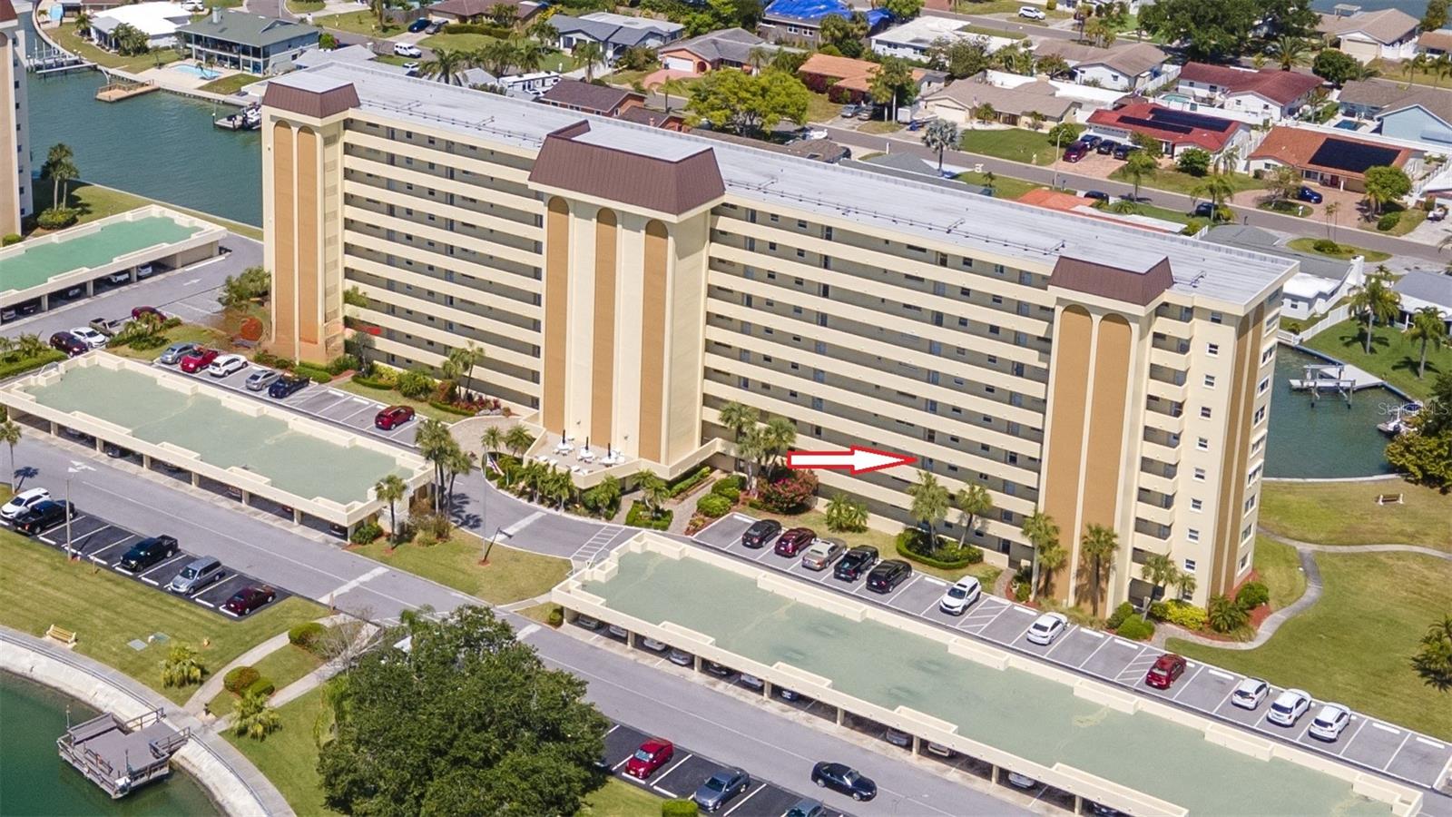 COLUMBIA TOWERS - Residential