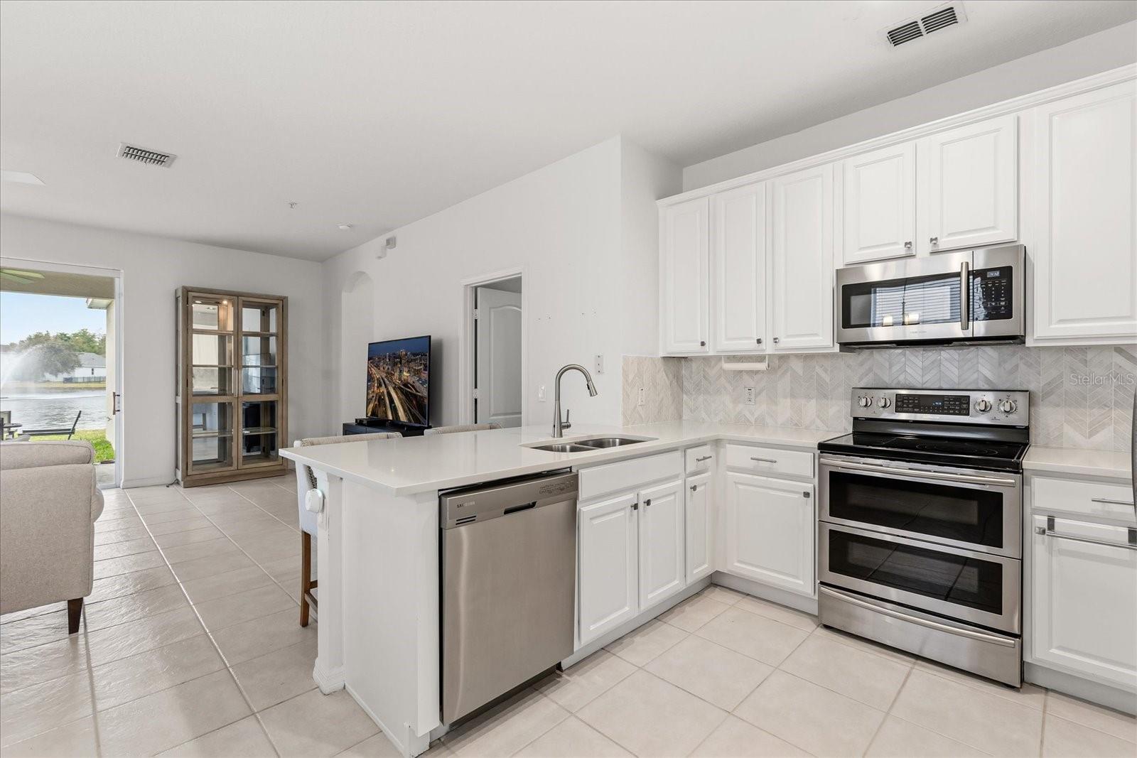 10518 EASTPARK WOODS DRIVE