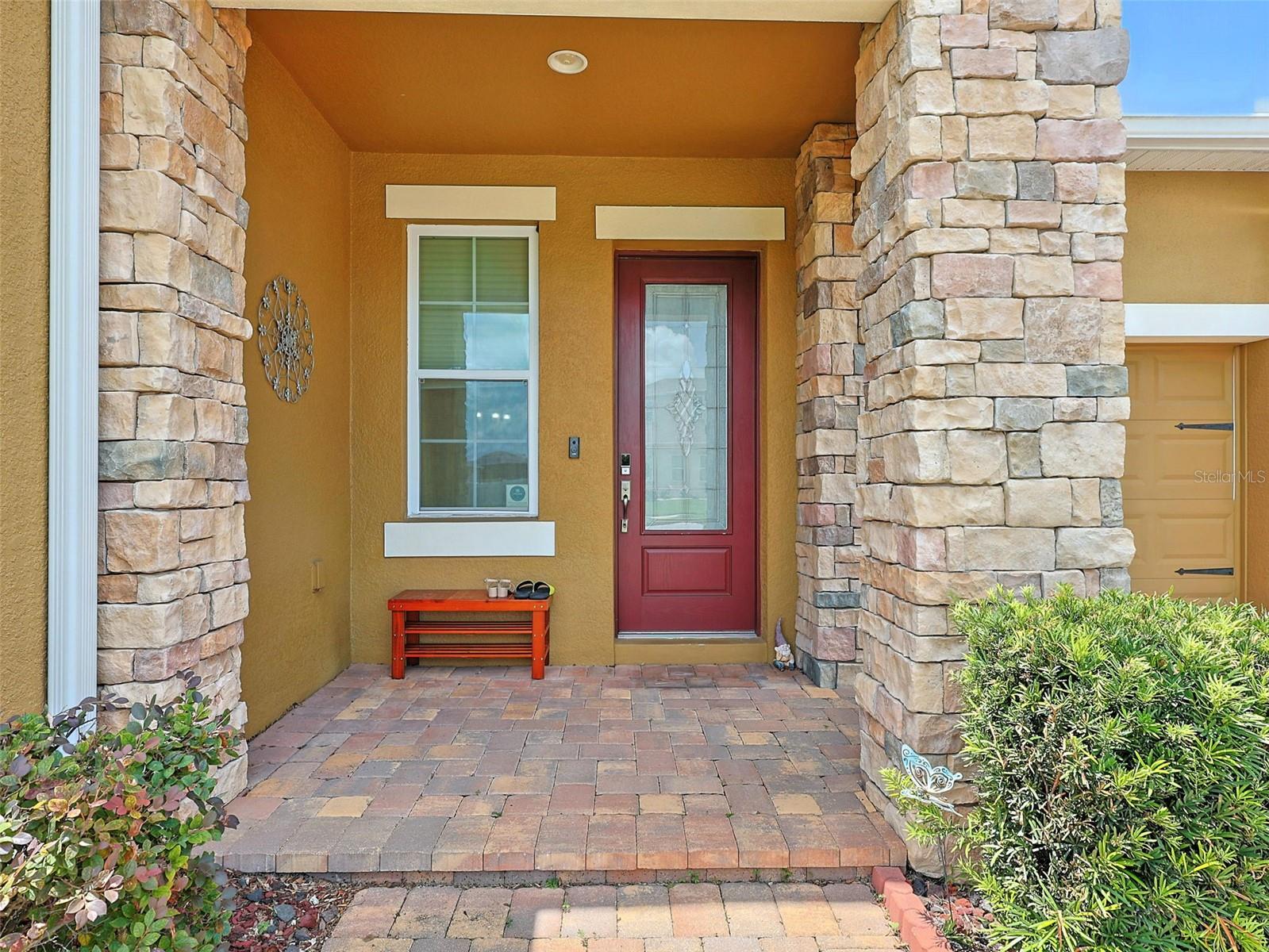 918 BLACKTHORN DRIVE