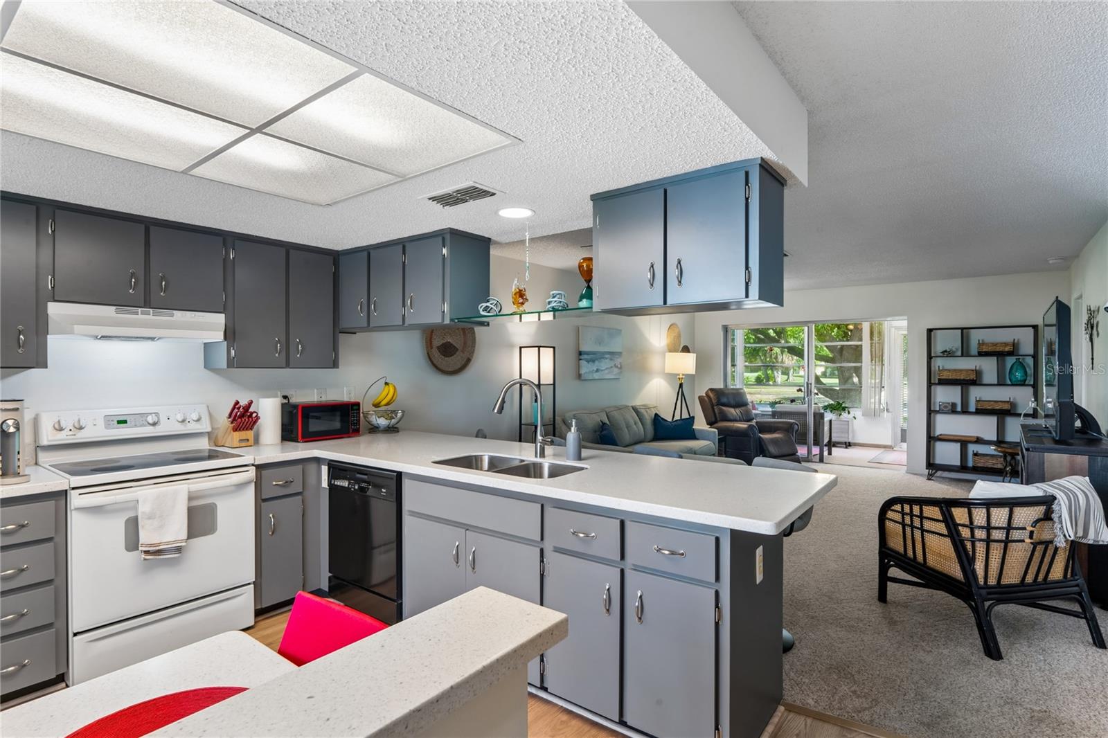 VILLAGE WOODS CONDO PH 03 - Residential