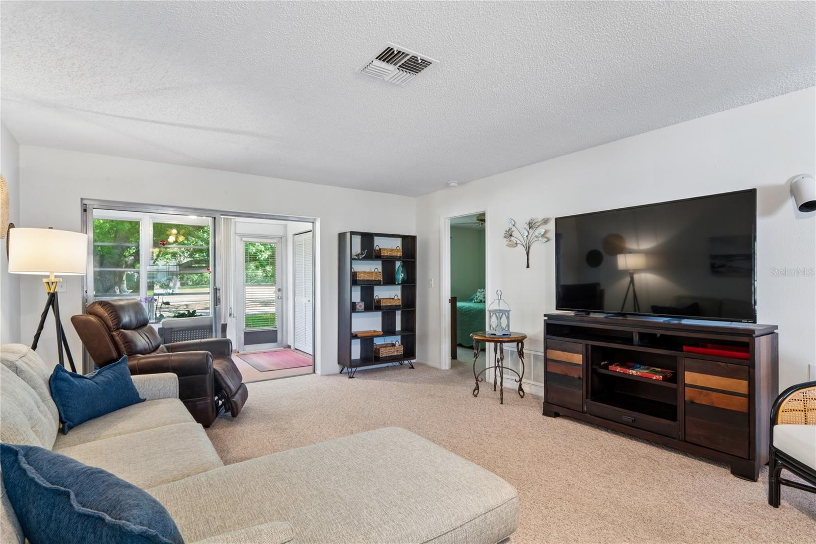 VILLAGE WOODS CONDO PH 03 - Residential