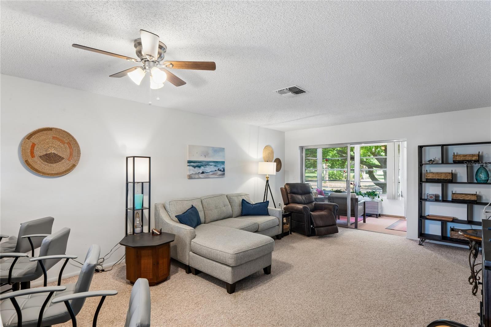 VILLAGE WOODS CONDO PH 03 - Residential