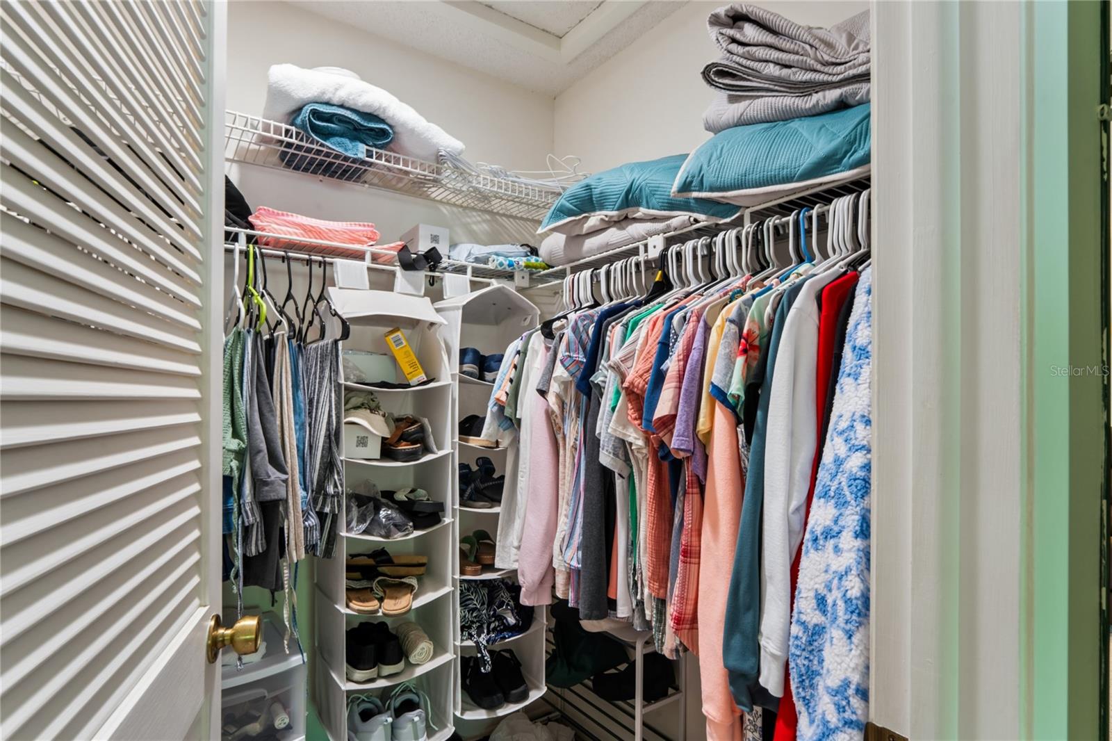 VILLAGE WOODS CONDO PH 03 - Residential