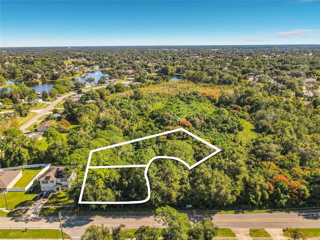 Photo of 839 Lark Court, Deltona, FL 32725 (MLS # O6434469)