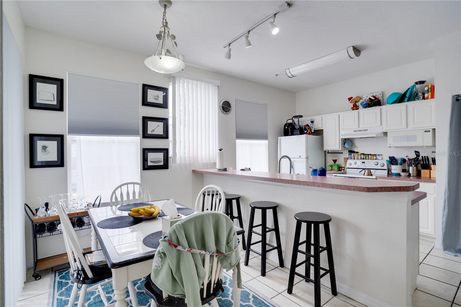 SUNRIDGE OF TAMPA BAY A CONDOMINIUM - Residential