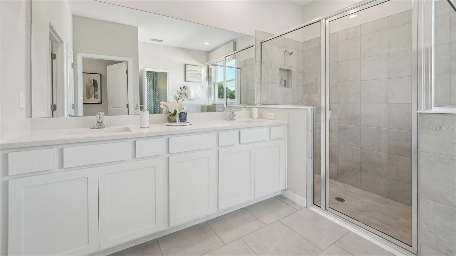 TWO RIVERS - Residential