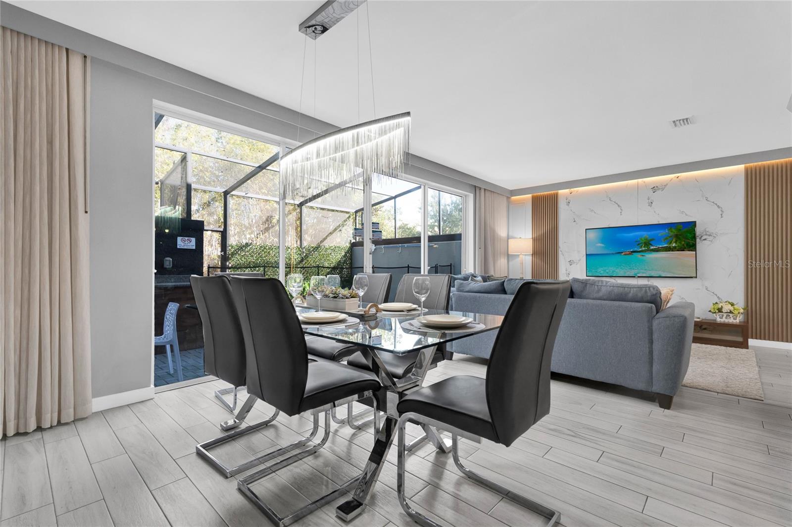 4431 LE REVE COURT
