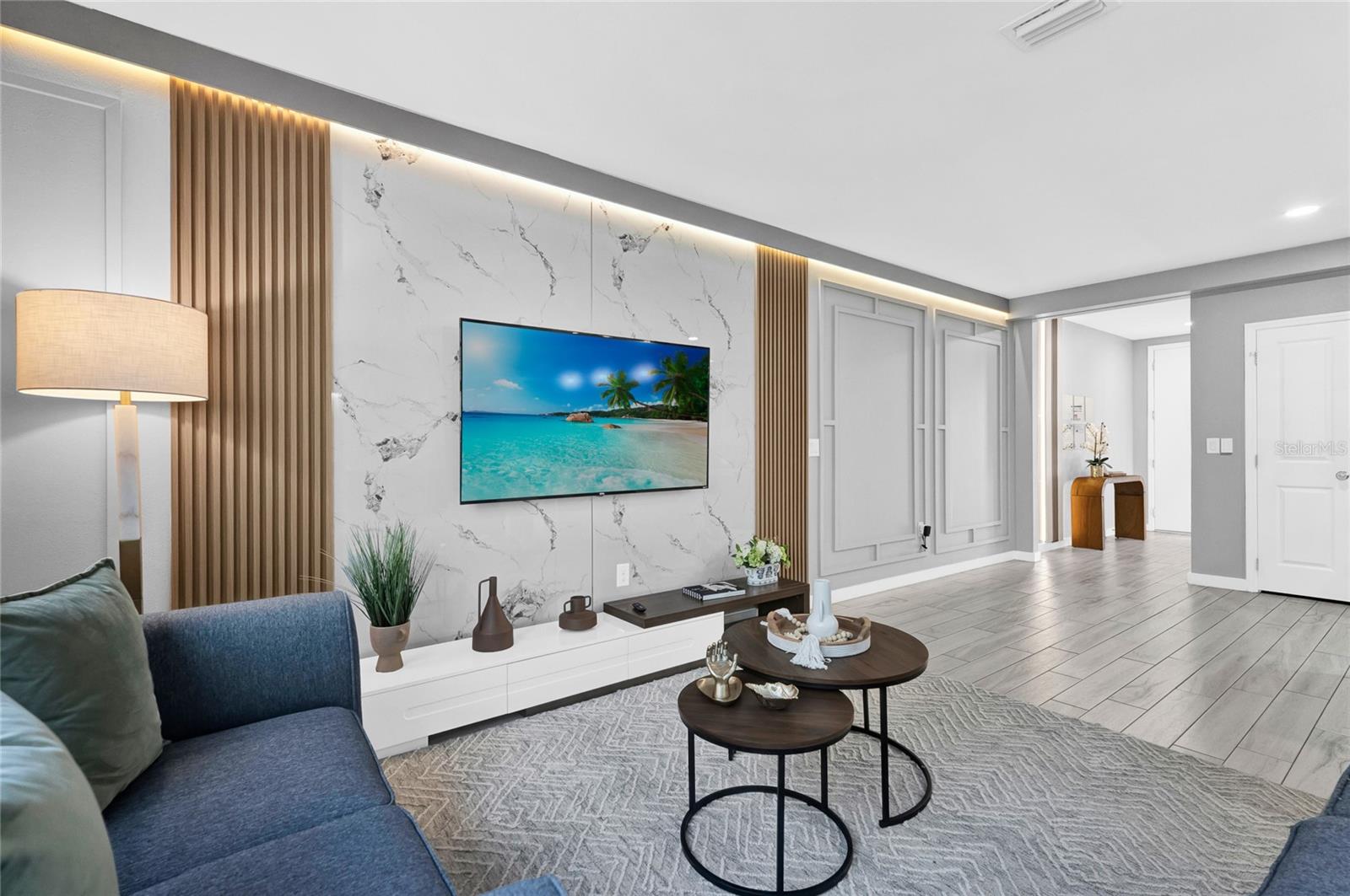 4431 LE REVE COURT